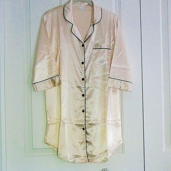 Pink Night Gown with Black Piping US Size Small - Picture 7 of 7